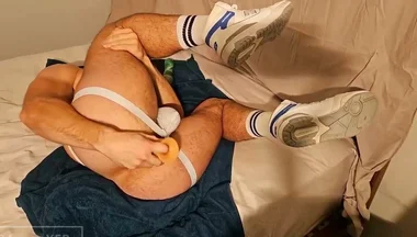 Oiling up My Bubble Butt