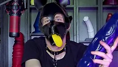 Dildo Unboxing: Luca Xl - Crackstuffers With Puppy Davey