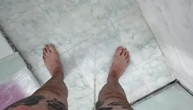 Slow Motion Pee