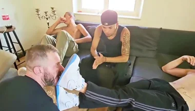 Smoking chiling sneaker masters