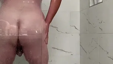 Watch Daddy Take a Shower