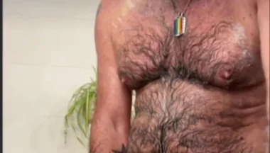 Daddybear Shower Time