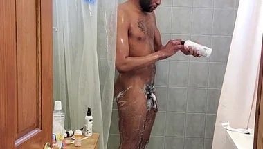 Kenniejai Showers for You