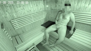 Camera Caught Guy Jerking off in Sauna