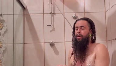 Shower Teaser