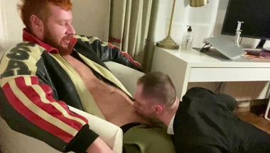 Part 1. Menatplay. Office Workers Kinkysirius in Suit Was Fucked Hard by Leather Bear