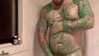 Chubby Bear Covers Himself in Slime and Jerks off
