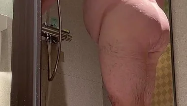 Chubby Guy Showering