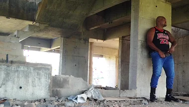I Went to Pee at the Construction Site and Felt Like Getting up to Some Mischief.