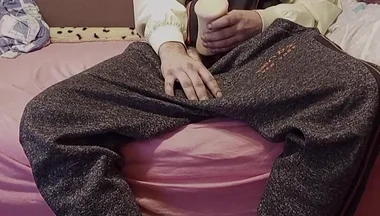 Masturbate on Bed in My Free Time