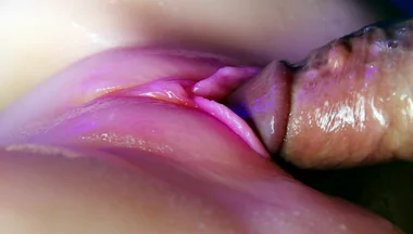 Juicy Pussy Close-up Absorbs a Portion of Sperm From a Big Cock and Slurps!