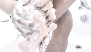 I Clean Sensually My Feet (2025)