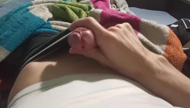 In the Morning, the Guy Decided to Jerk off a Little