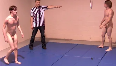 Strip Wrestling - Chapter 3