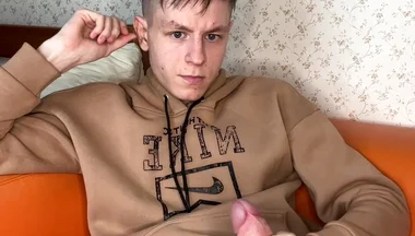Petite Twink's Intense Jerk off Climax