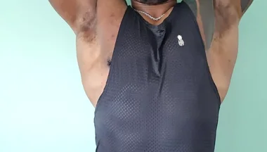 Amadeus Mode muscle man