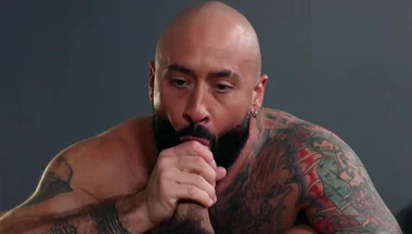 Raw: Sultry Latinos Share A Kiss