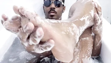 I Wash My Body in the Bath 6 - No Clothes