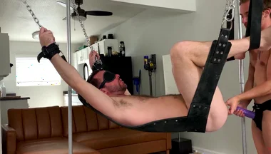 Gym Hookup: Newcomer Luke Hudson Fists Alex Hawk